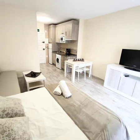 Benal 905 En Primera Linea De Playa / Beachfront Apartment *