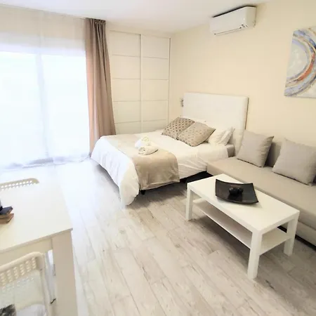 Benal 905 En Primera Linea De Playa / Beachfront Apartment Benalmadena